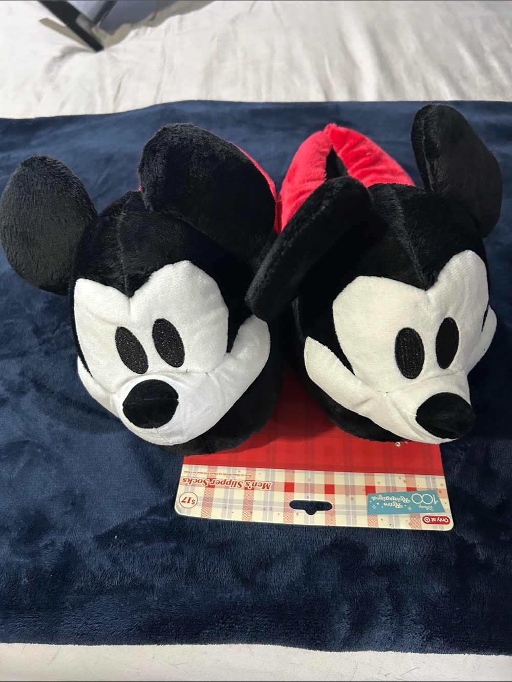 Brand new Men Sz 10-13 plush Mickey Mouse Slippers - Black & Red